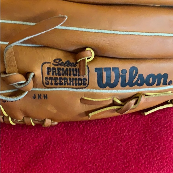 Wilson DFS Series Dial Fit System Glove (Leftie) - Picture 3 of 11
